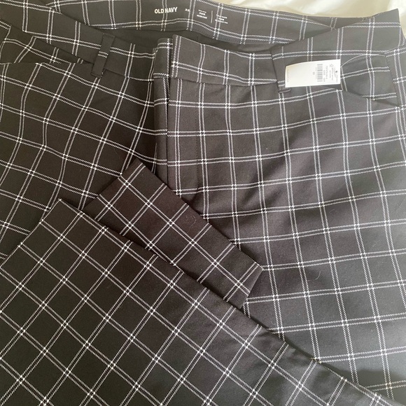 Old Navy Pixie Pull on Pant. NWT. - Picture 2 of 8